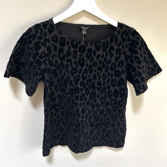 Ann Taylor ~ new ~Black Leopard Animal Print Flocked Stretch Top in Small Petite - Picture 1 of 11